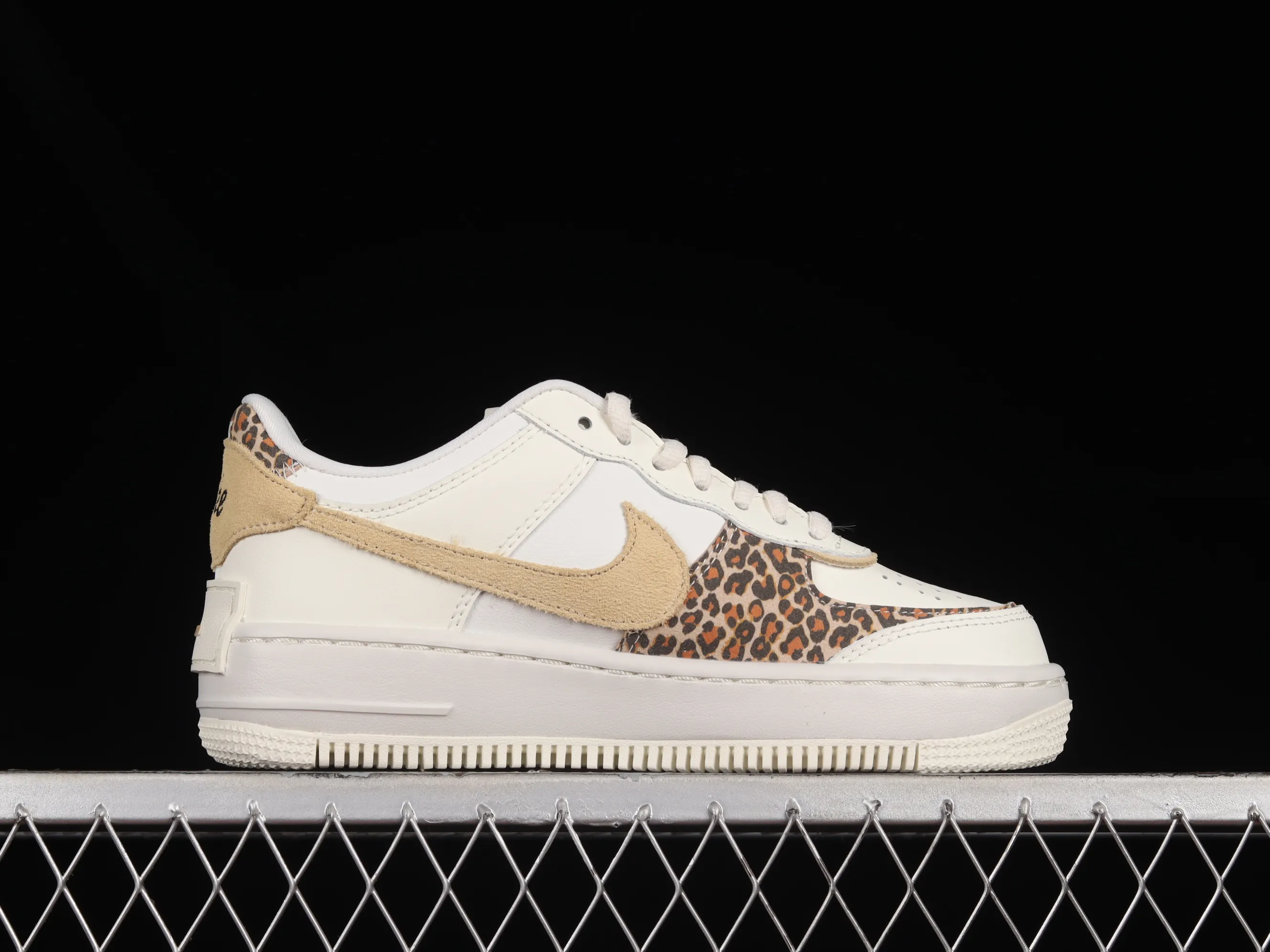 All Categories Nk Air Force 1 Air Force Series Nk Air Force 1 Shadow Air Force Lightweight Increase Nk Air Force 1 Shadow Air Force One Lightweight Increase Low Top Versatile Sneakers CI0919-120